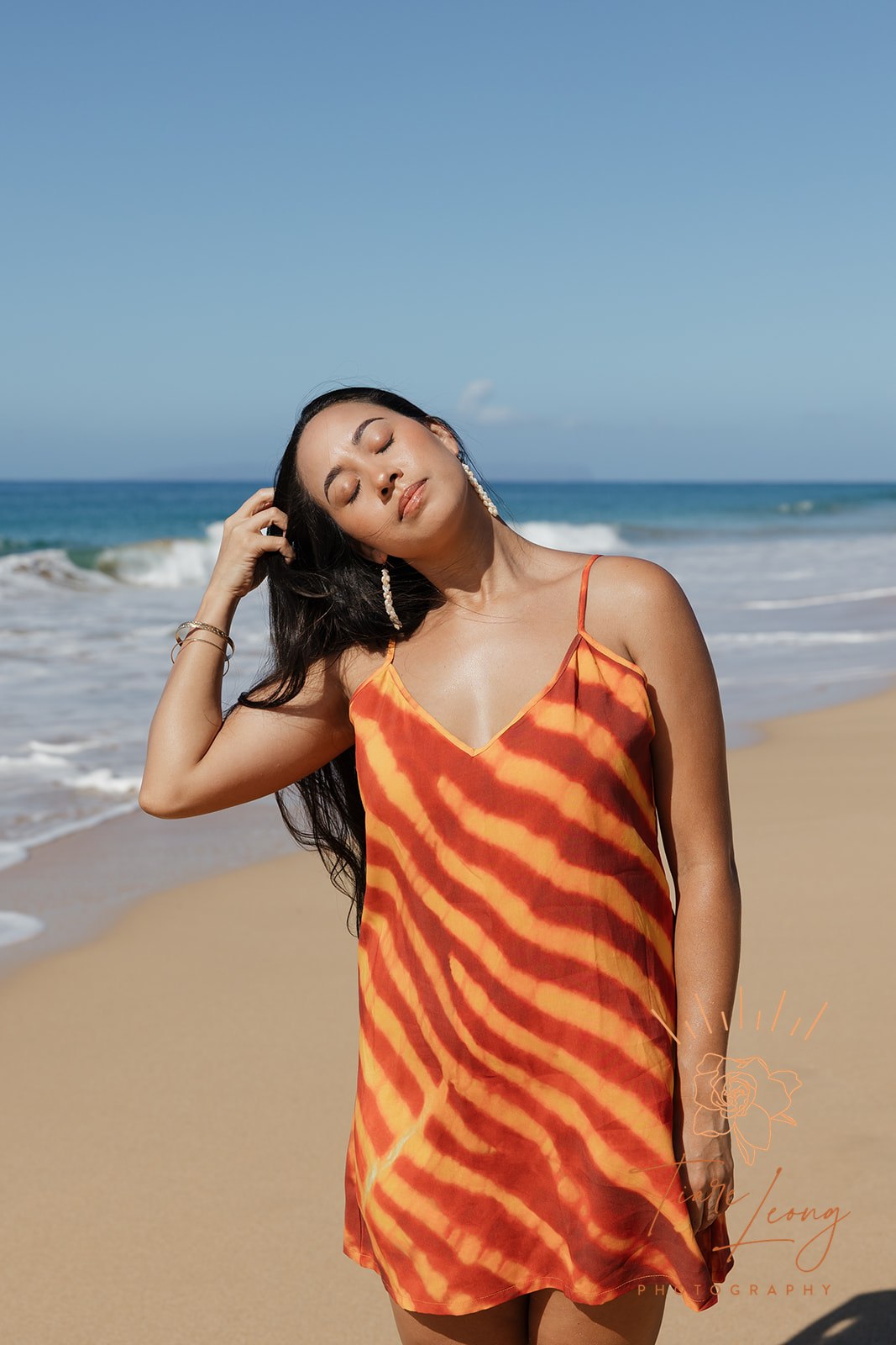 Momi Kahakaha Ikaika Liʻiliʻi Dress