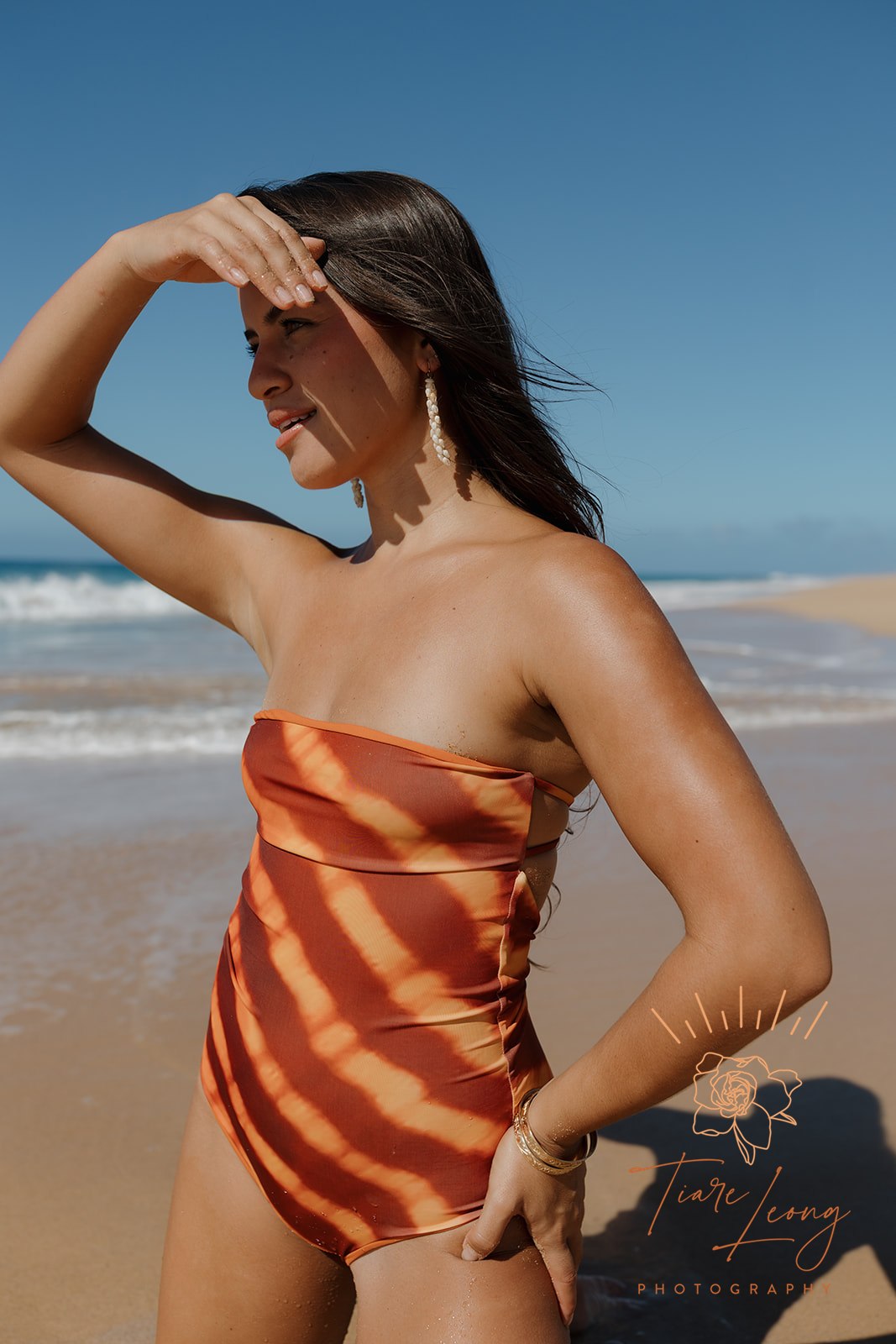 Momi Kahakaha Ikaika ʻIli Strapless One Piece