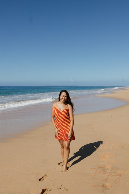 Momi Kahakaha Ikaika Liʻiliʻi Dress