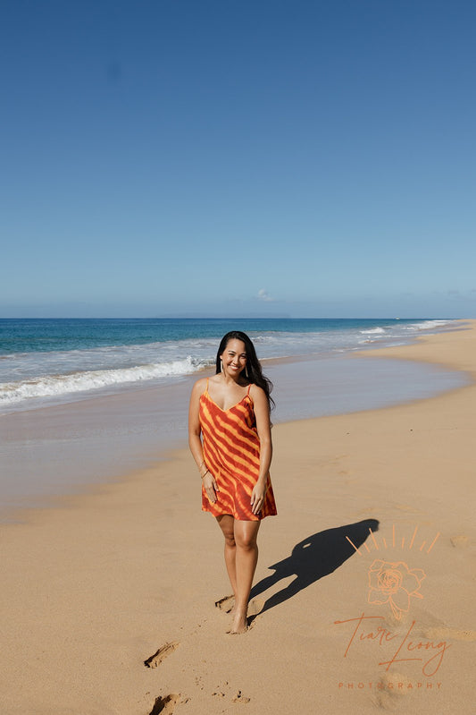Momi Kahakaha Ikaika Liʻiliʻi Dress