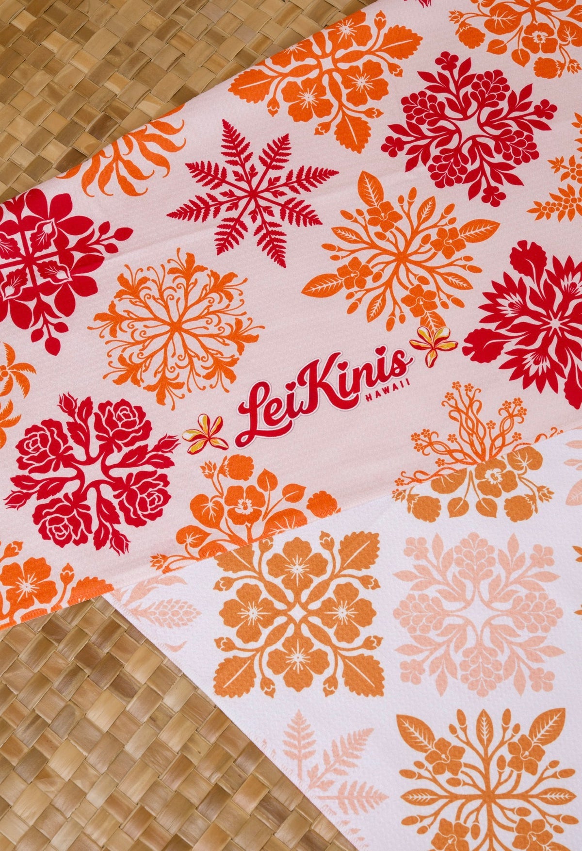 Motif Reversible Waffle Towel