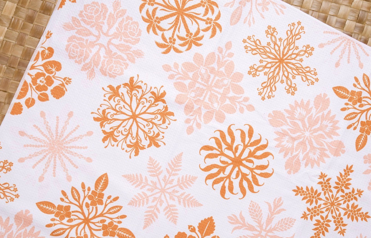 Motif Reversible Waffle Towel